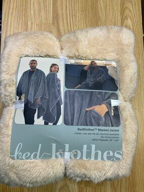 BedKlothes Blanket Jacket Wearable Throw Sherpa Fleece Cozy One Size New
